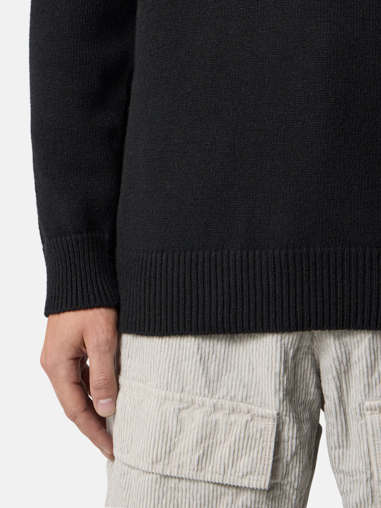 PULL À COL ROND EN LAINE D'AGNEAU NOIRE