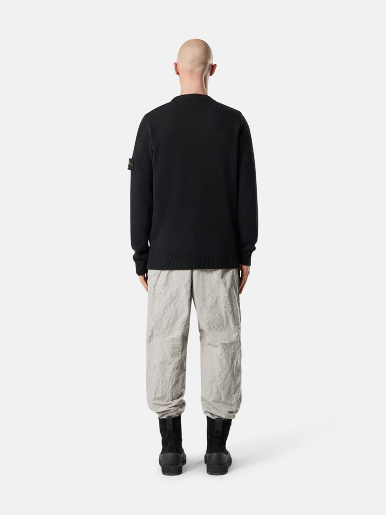 PULL À COL ROND EN LAINE D'AGNEAU NOIRE